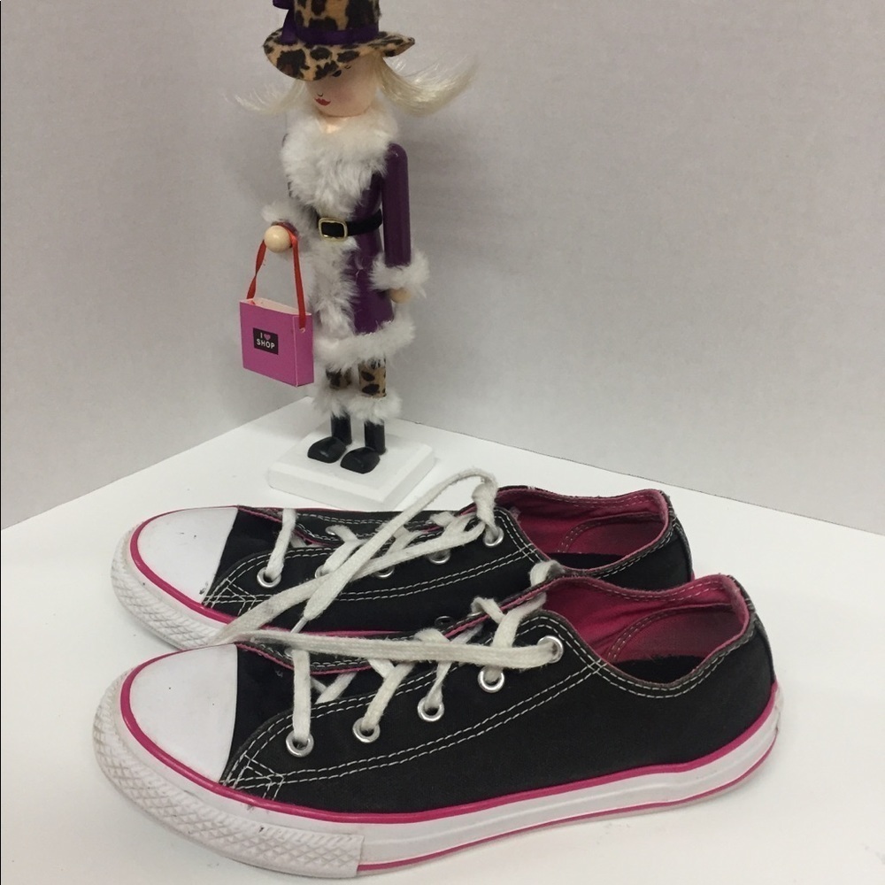 Converse Sneakers Black & Pink Size 4